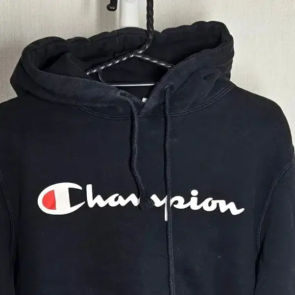 <b>CHAMPION</b><br>WOMEN HOOD<br>S<br>