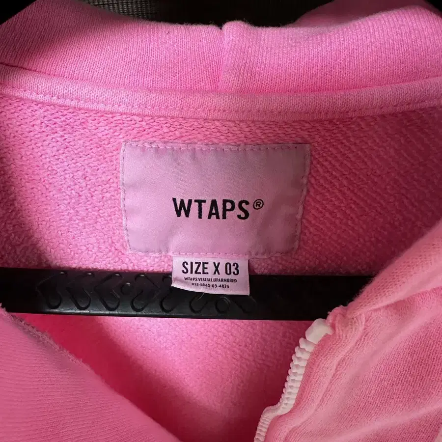 WTAPS 핑크 후드 집업