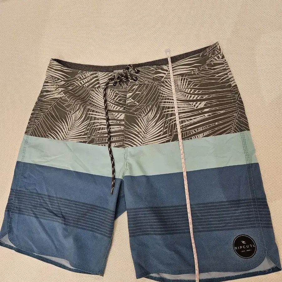 RIPCURL 립컬 래쉬가드