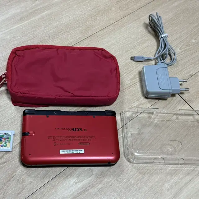 닌텐도 3DS XL 큰다수 정발 레드 본체/충전기/파우치/동물의 숲