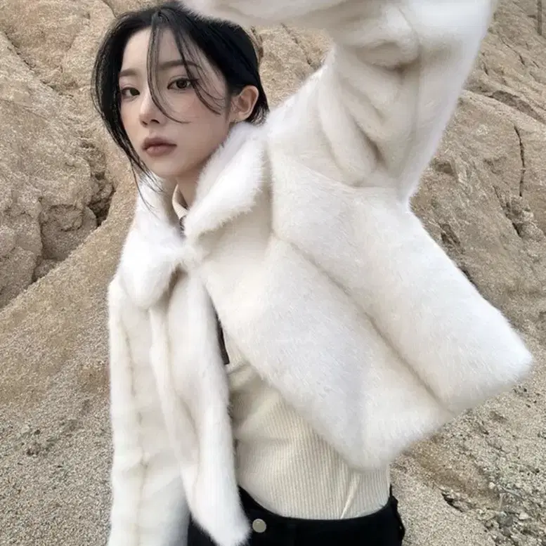 이은 Collar minkfur jacket 베이지