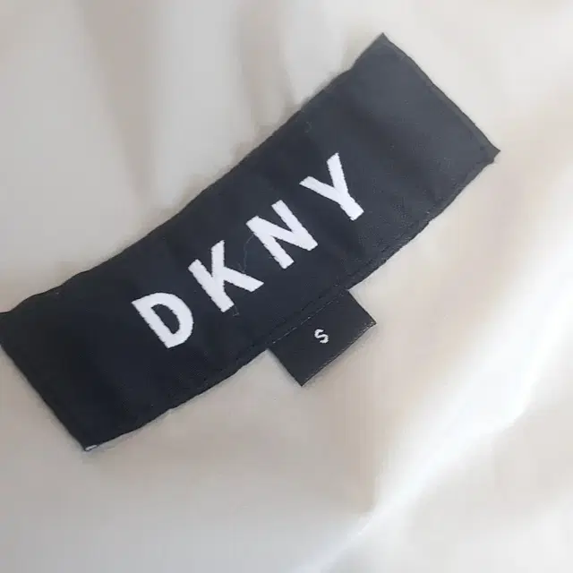 DKNY 이중 다운 패딩