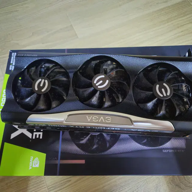 EVGA RTX 3080Ti FTW3 판매합니다.