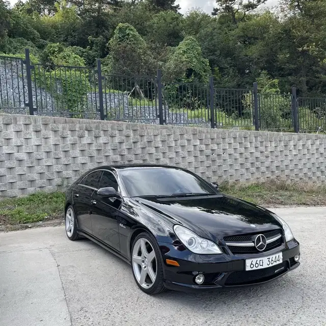 벤츠 CLS63 AMG V8