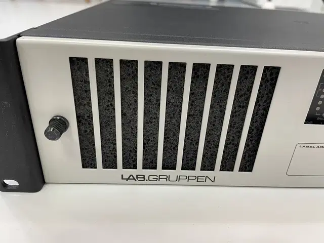 Lab Gruppen C10:8X 랩그루펜 8채널 파워앰프 1000W