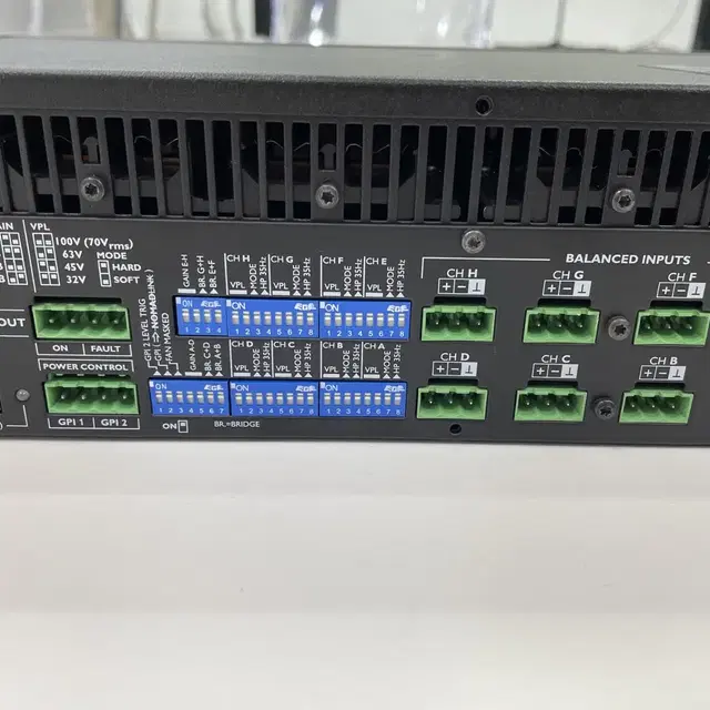 Lab Gruppen C10:8X 랩그루펜 8채널 파워앰프 1000W