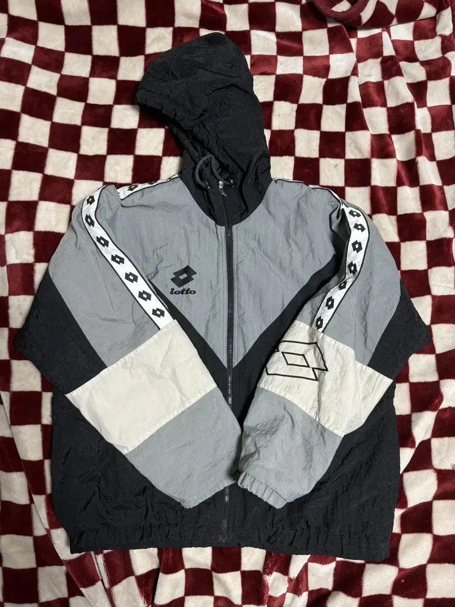 00s Lotto Windbreaker Jacket size S