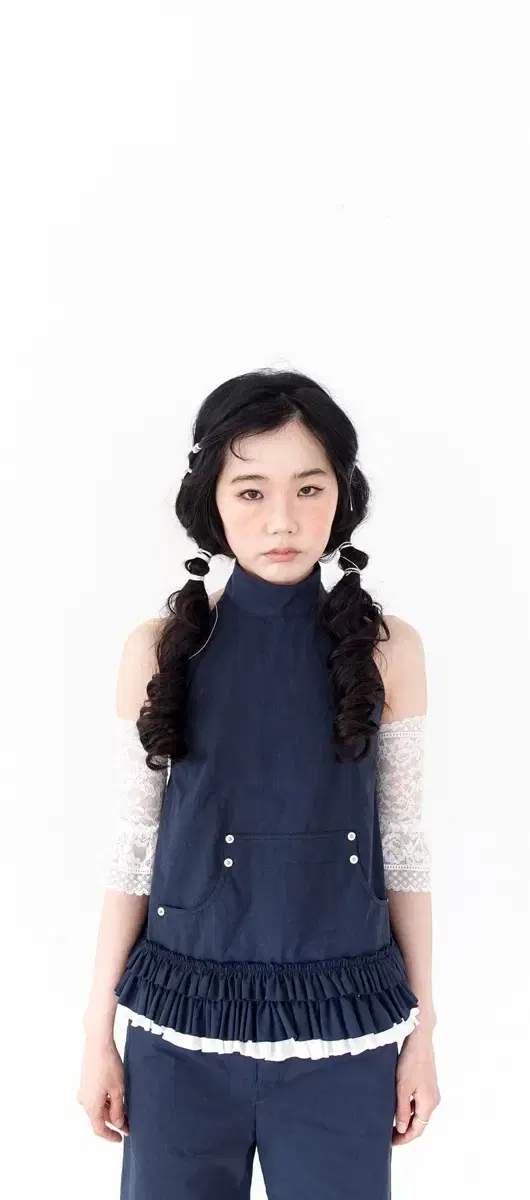 샵페어리 halter neck frill top (navy)