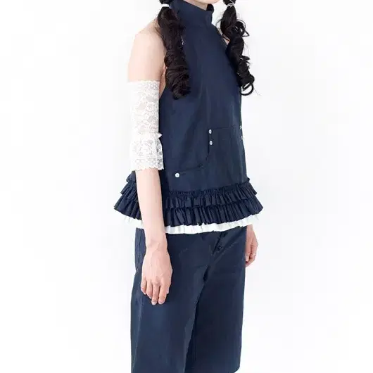 샵페어리 halter neck frill top (navy)