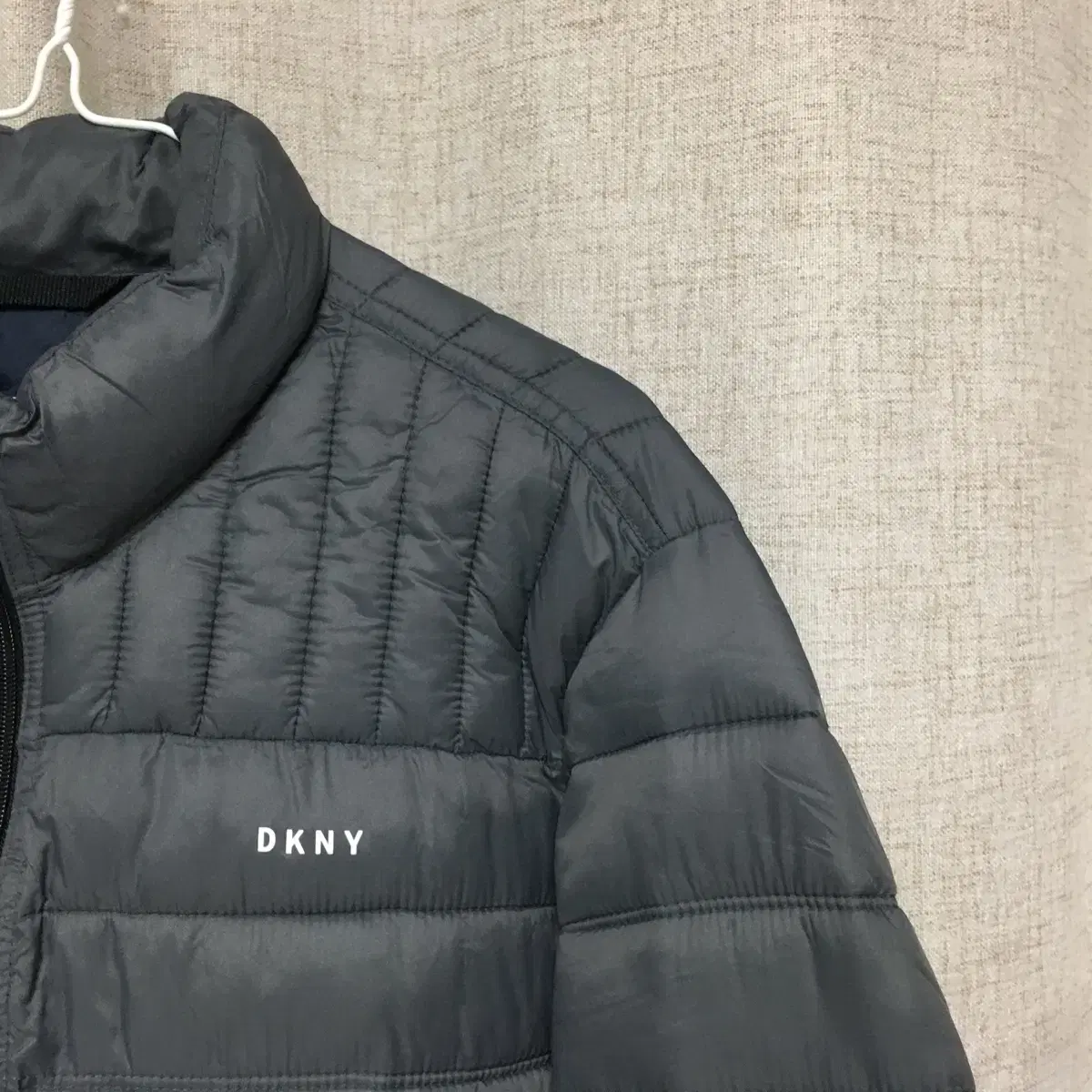 DKNY 남성 경량 패딩 M