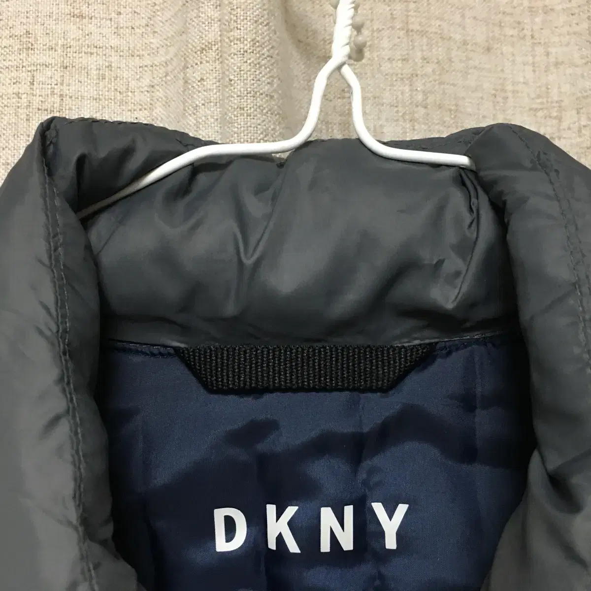 DKNY 남성 경량 패딩 M