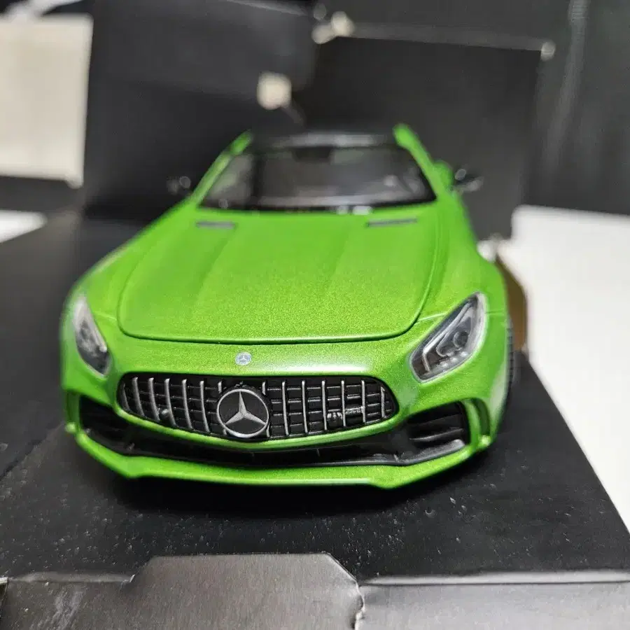 AMG GTR 다이캐스트 판매합니다