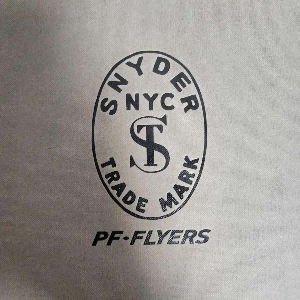 TODD SNYDER X P.F FLYERS GROUNDER 콜라보