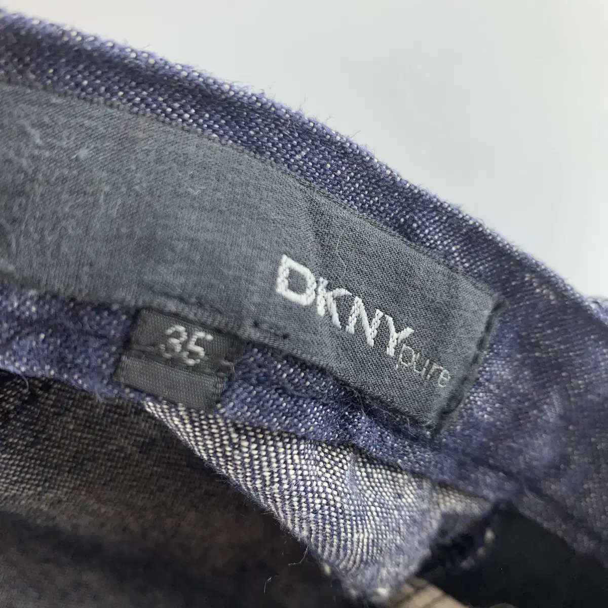 DKNY 생지 청바지 35 .241004