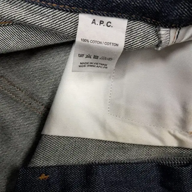 A.P.C 셀비지 30