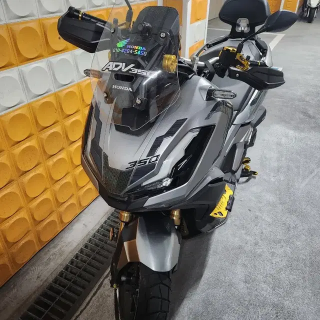 23년식 혼다 ADV350 팝니다.(6500km)