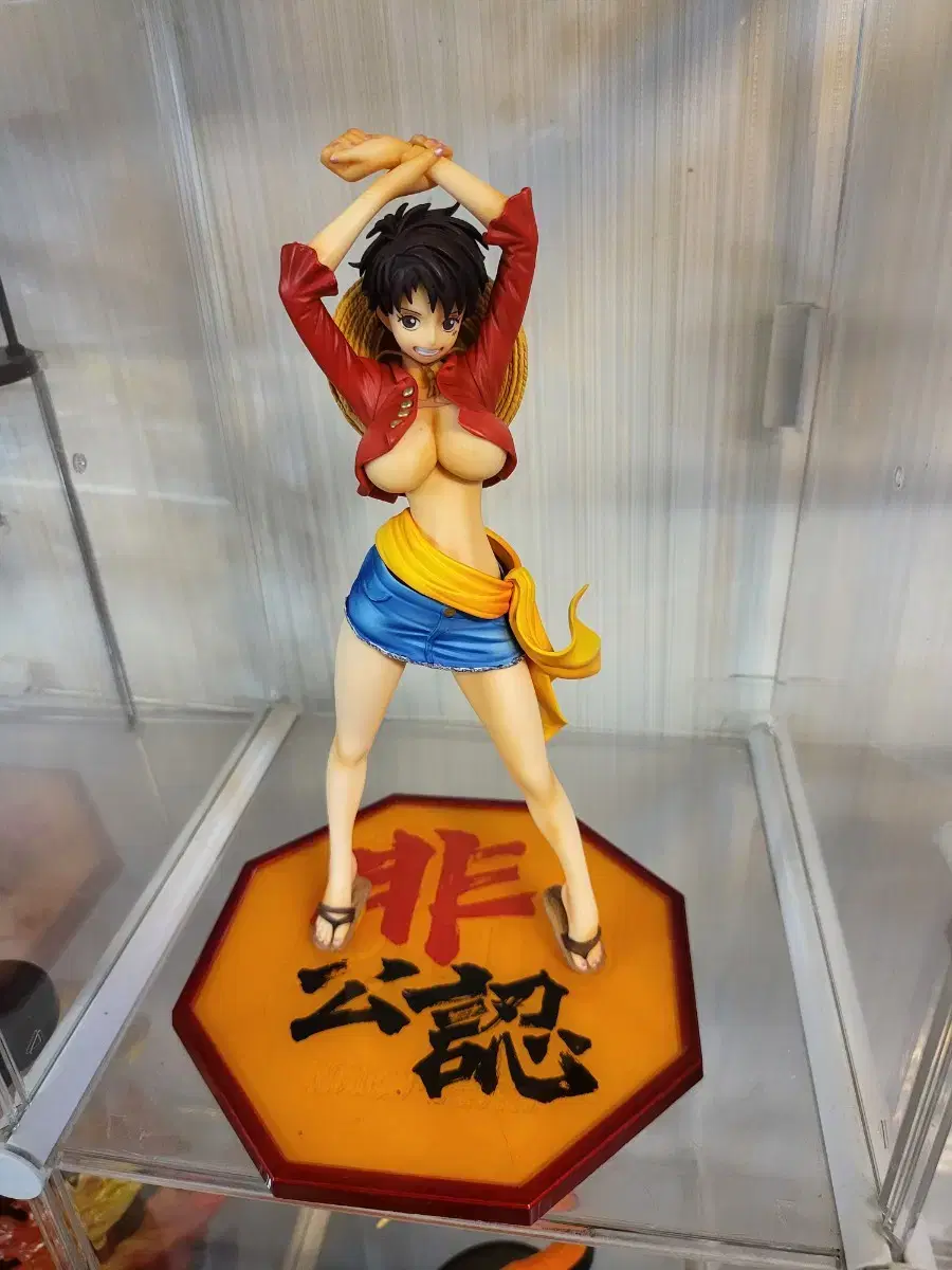 (Original / Free Shipping)POPGirlsLeafy ONEPIECEFIGURES