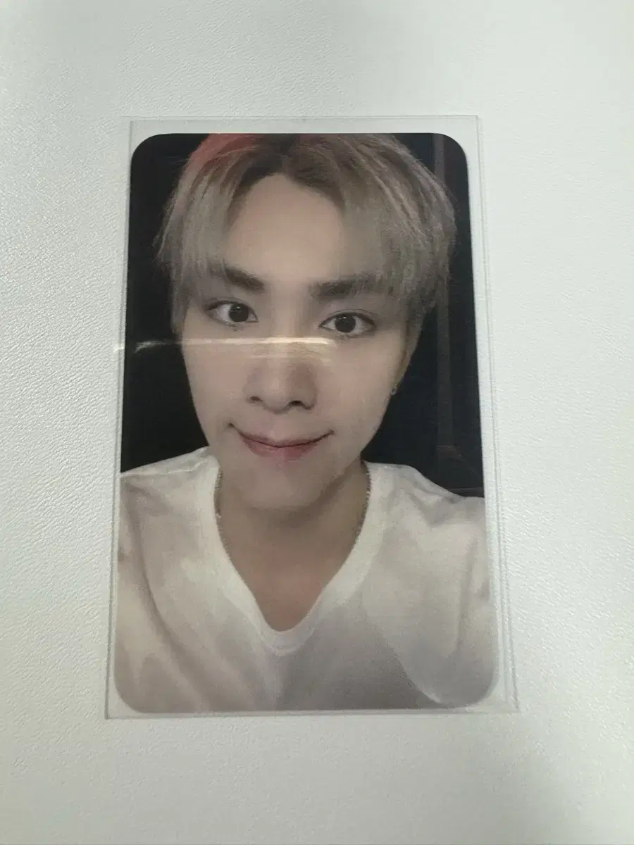 Xiaojun Everland Photocard