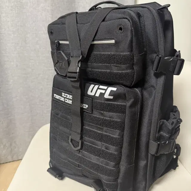 UFC 피지컬 짐 백팩 코듀라 판매 합니다