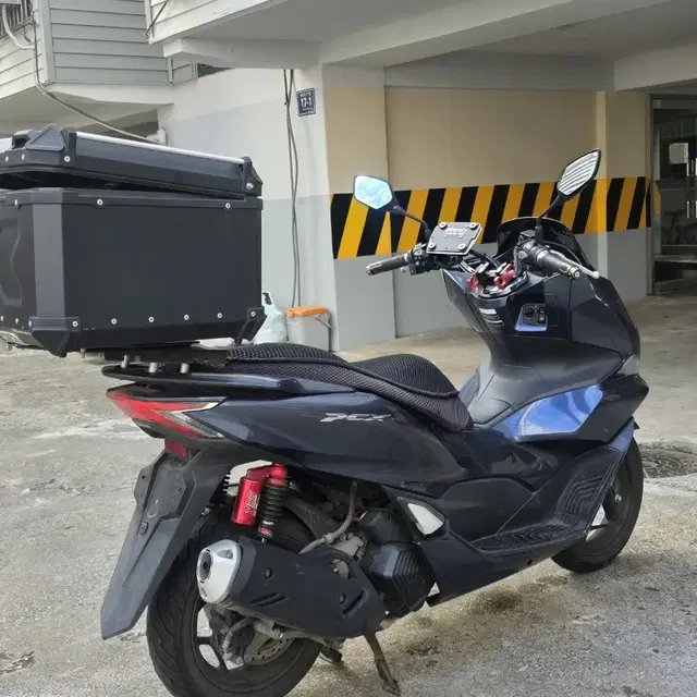 21년식 PCX125 ABS 배달세팅 팝니다.