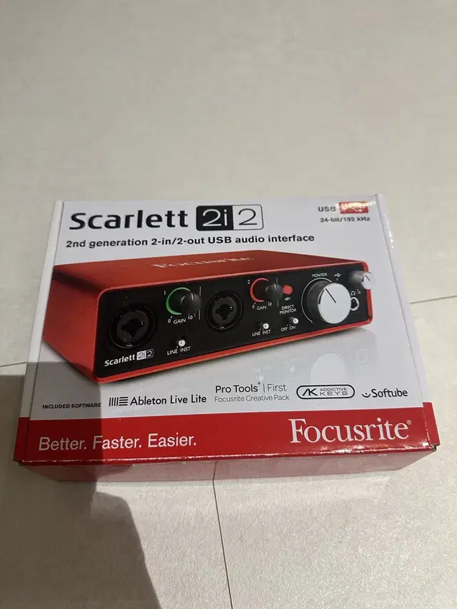 Focusrite 포커스라이트 오디오 인터페이스 Scarlett 2I2(