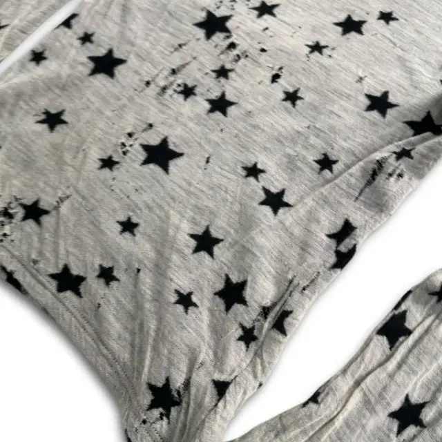 distressed star pattern turtleneck