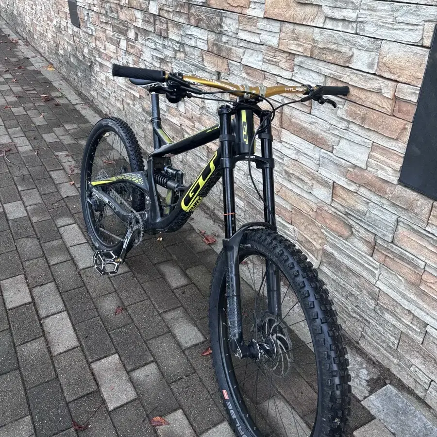 GT 퓨리 다운힐 mtb