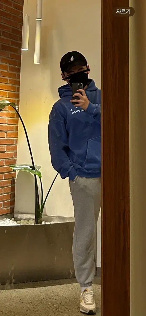 (XL) iappstudio hoodie royal blue sells(실착)