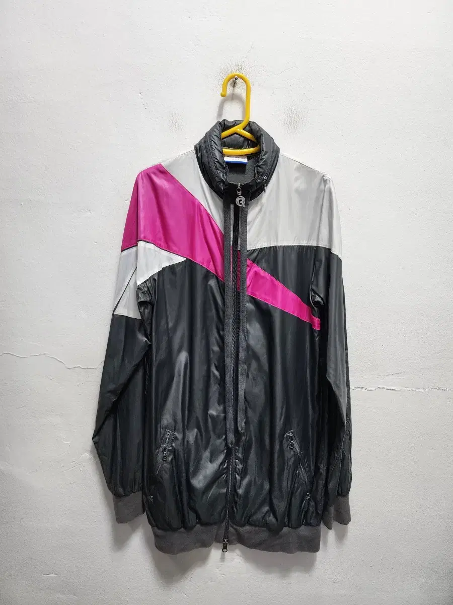 Reebok Big Logo Windbreaker