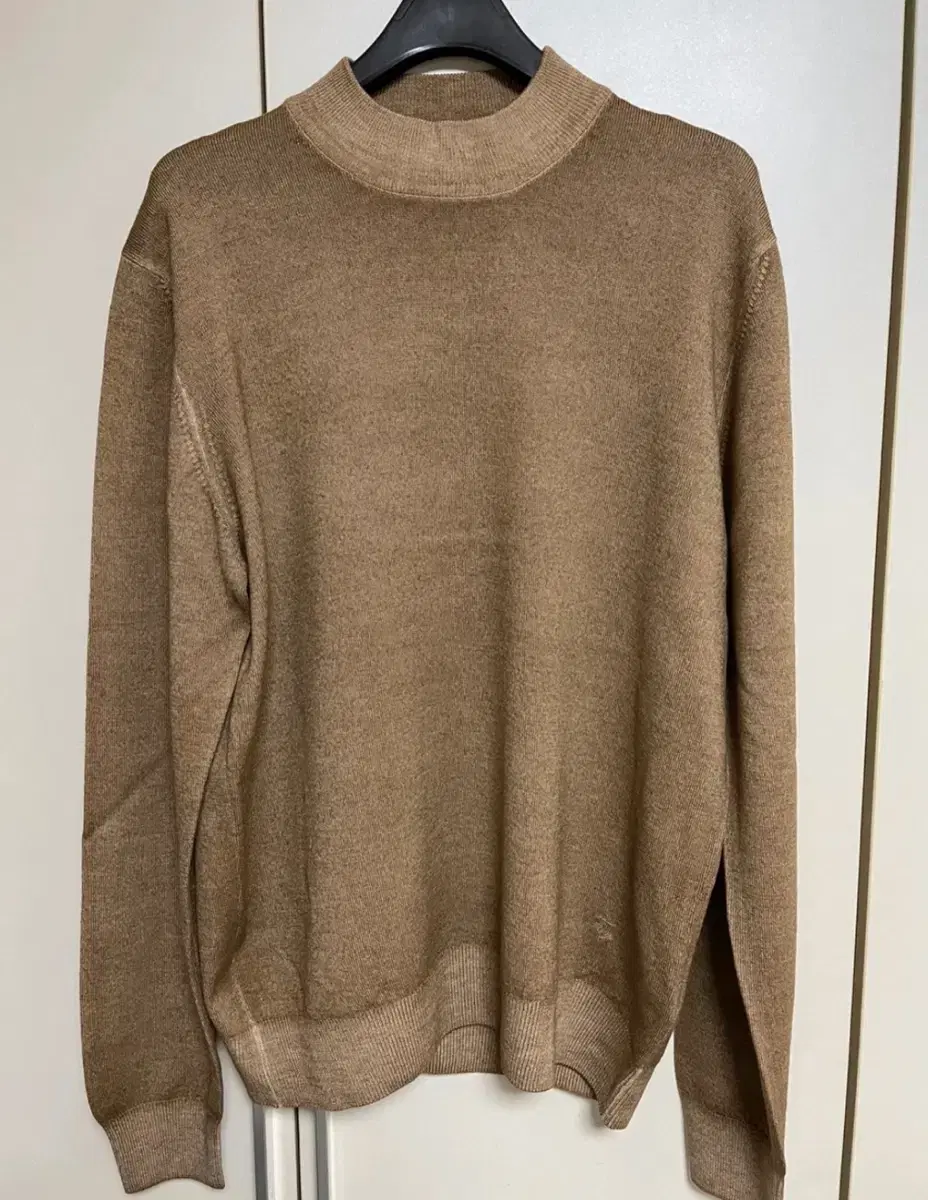 FAY Italy Men's Knit Size S ( 100% Momo)