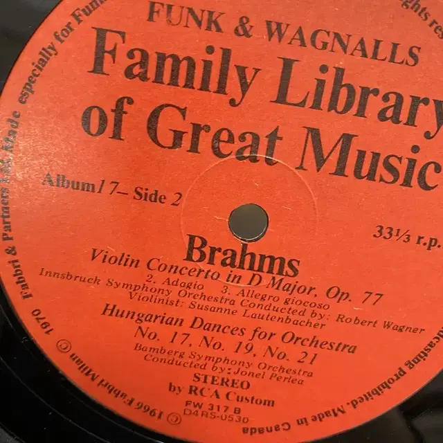 FAMILY LIBRARY OF GREAT LP / AA5808