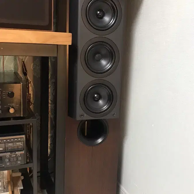 Kef 105-3