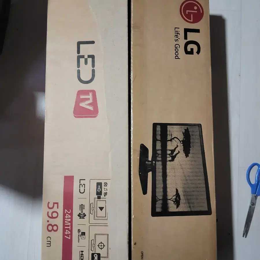 LG TV 24인치