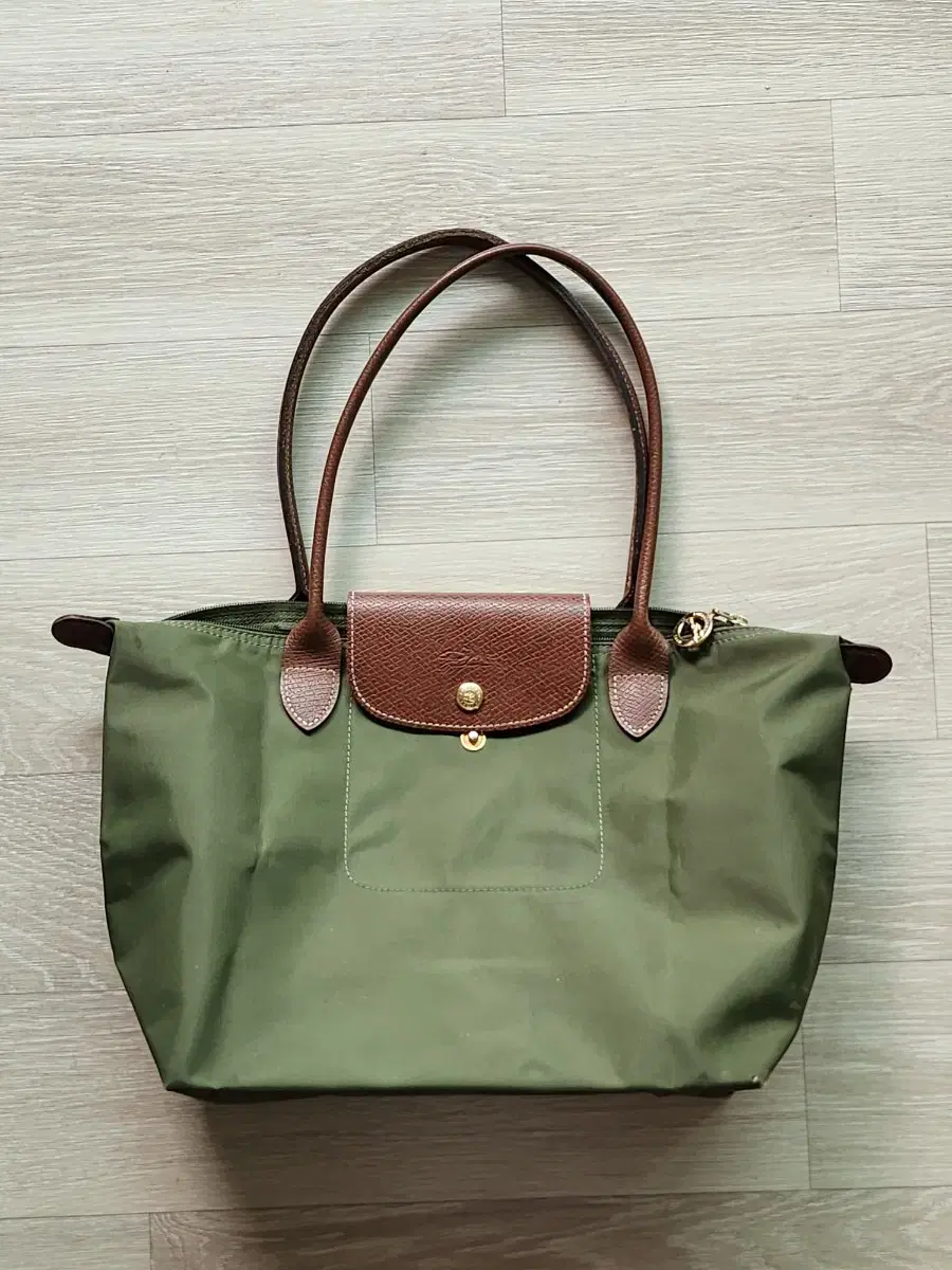 정품 롱샴 르플리아쥬 스몰 longchamp le pliage M