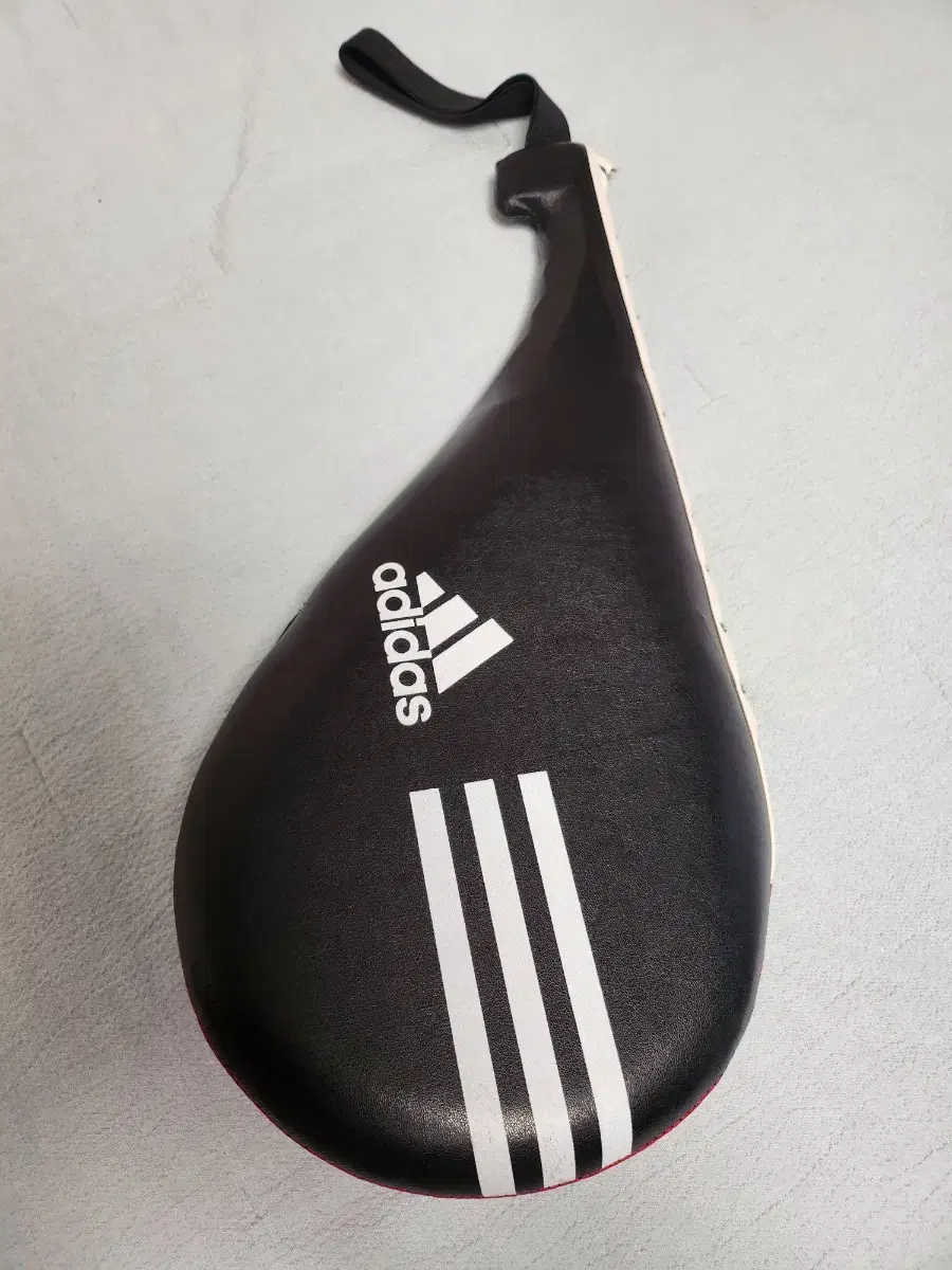 adidas발차기미트(새상품급)