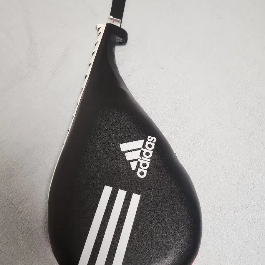 adidas발차기미트(새상품급)