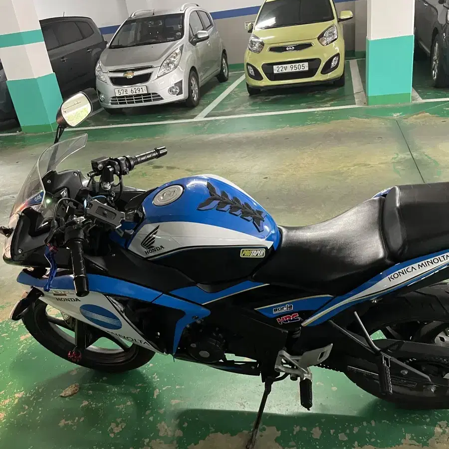 Cbr125 미놀타카울