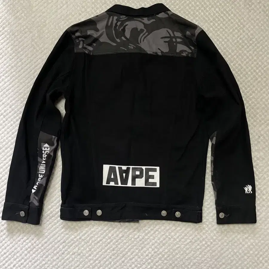 [L] Aape By A Bathing Ape 에이프 트러커 자켓 블랙