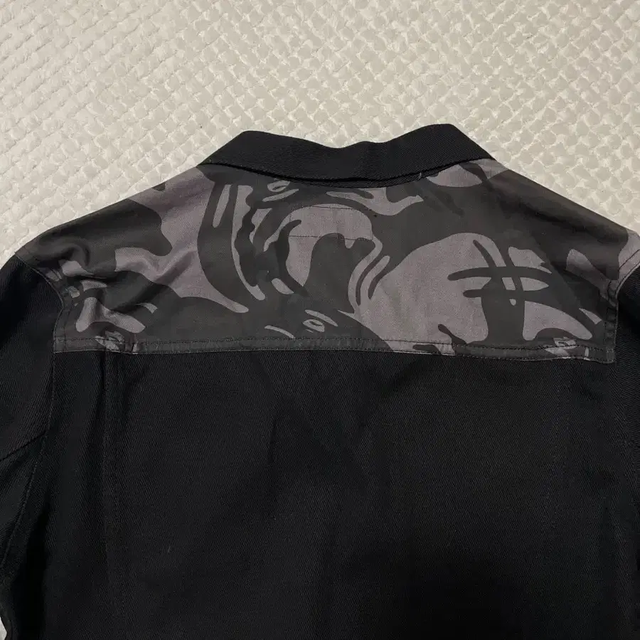 [L] Aape By A Bathing Ape 에이프 트러커 자켓 블랙