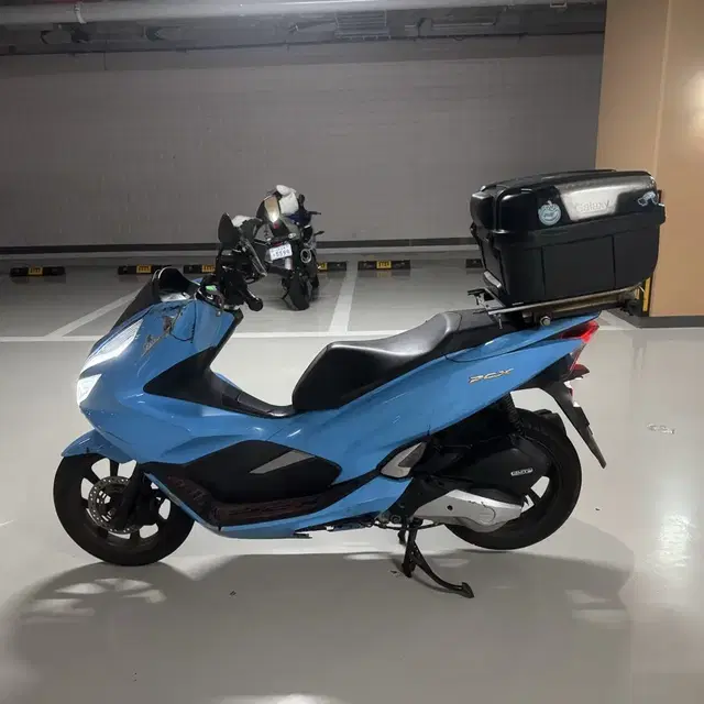 pcx 20년식 배달세팅 새엔진 싸게판매합니다