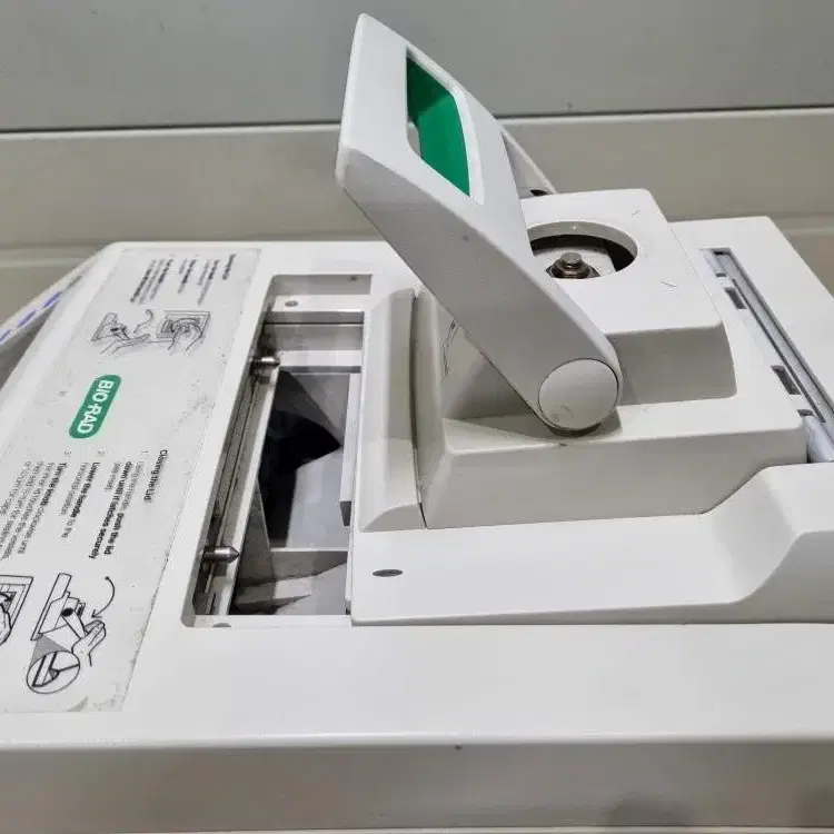 BIO-RAD C1000 Thermal Cycler PCR