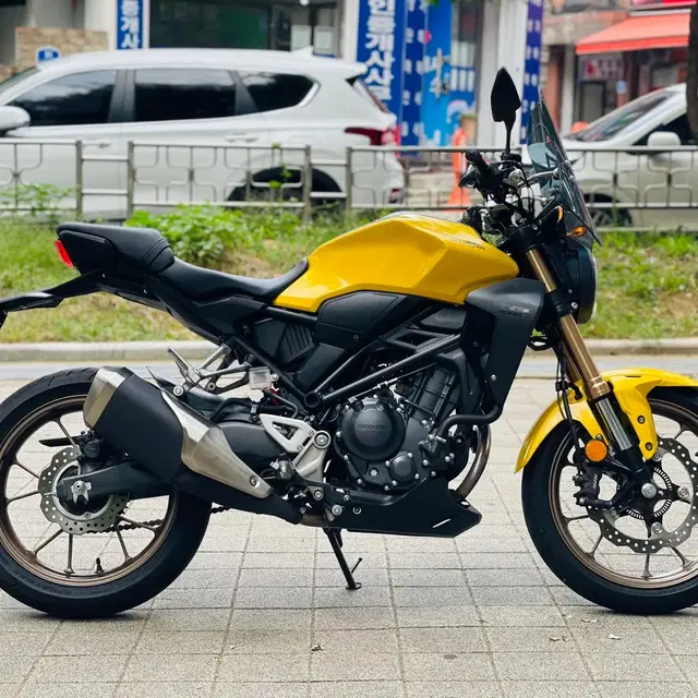 CB300R 24년식 신차급 동급차량 최저가 판매합니다.