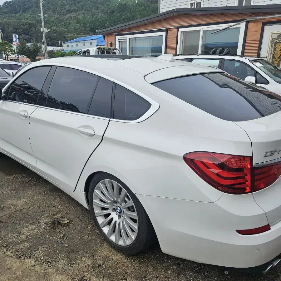 bmw gt 차량부품 판매합니다