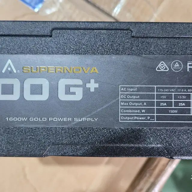 EVGA SUPERNOVA 1600G+ 80PLUS골드