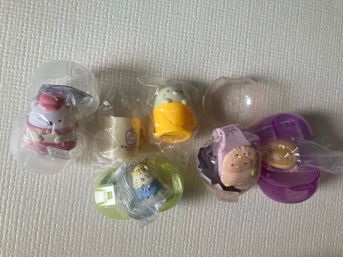 Sumikogurashi Gacha sell Neko Tonkatsu Sumikogurashi Figurine Watches SOFBY