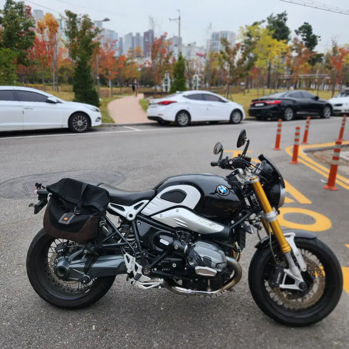 BMW 알나인티 R9T 15년형 A+급