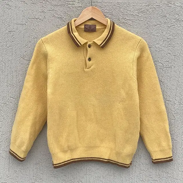 Vintage sweater