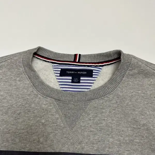 [L] Tommy Hilfiger 타미힐피거 빅로고 맨투맨