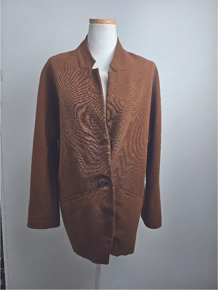 STRADIVARIUS Camel one-button single-breasted jacket