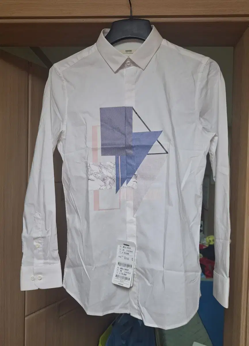 Unused Vostro long sleeve y shirt size 95 (gaeul) fabric is good